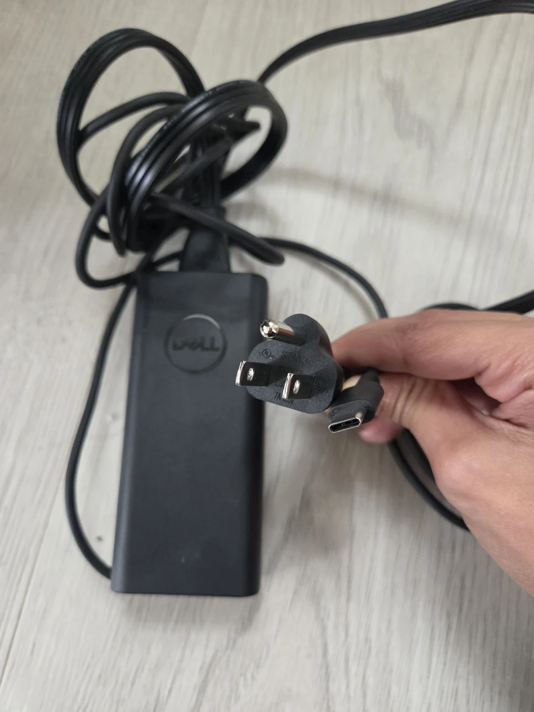 Dell 65.0W AC Adapter