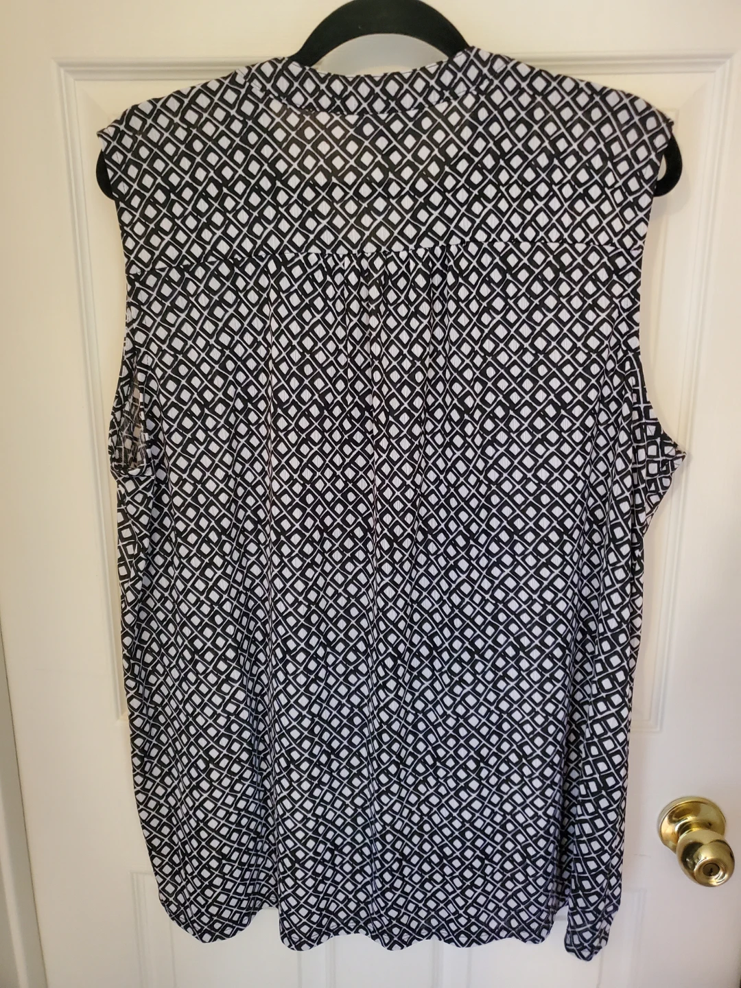 Plus Size Lily Morgan Sleeveless Geometric Print Blouse - photo 4