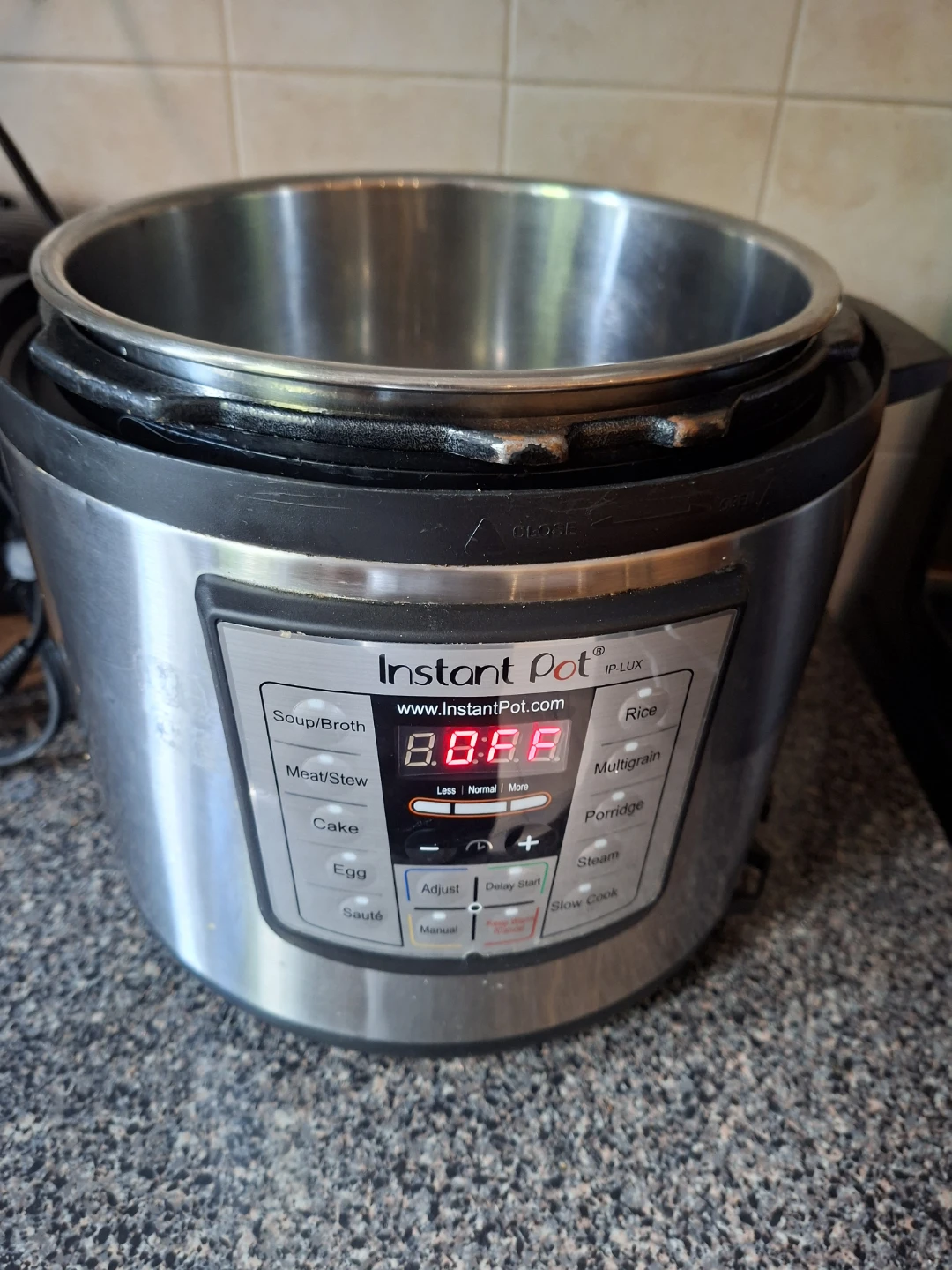 Instant Pot Duo 6 Quart Pressure Cooker - photo 2