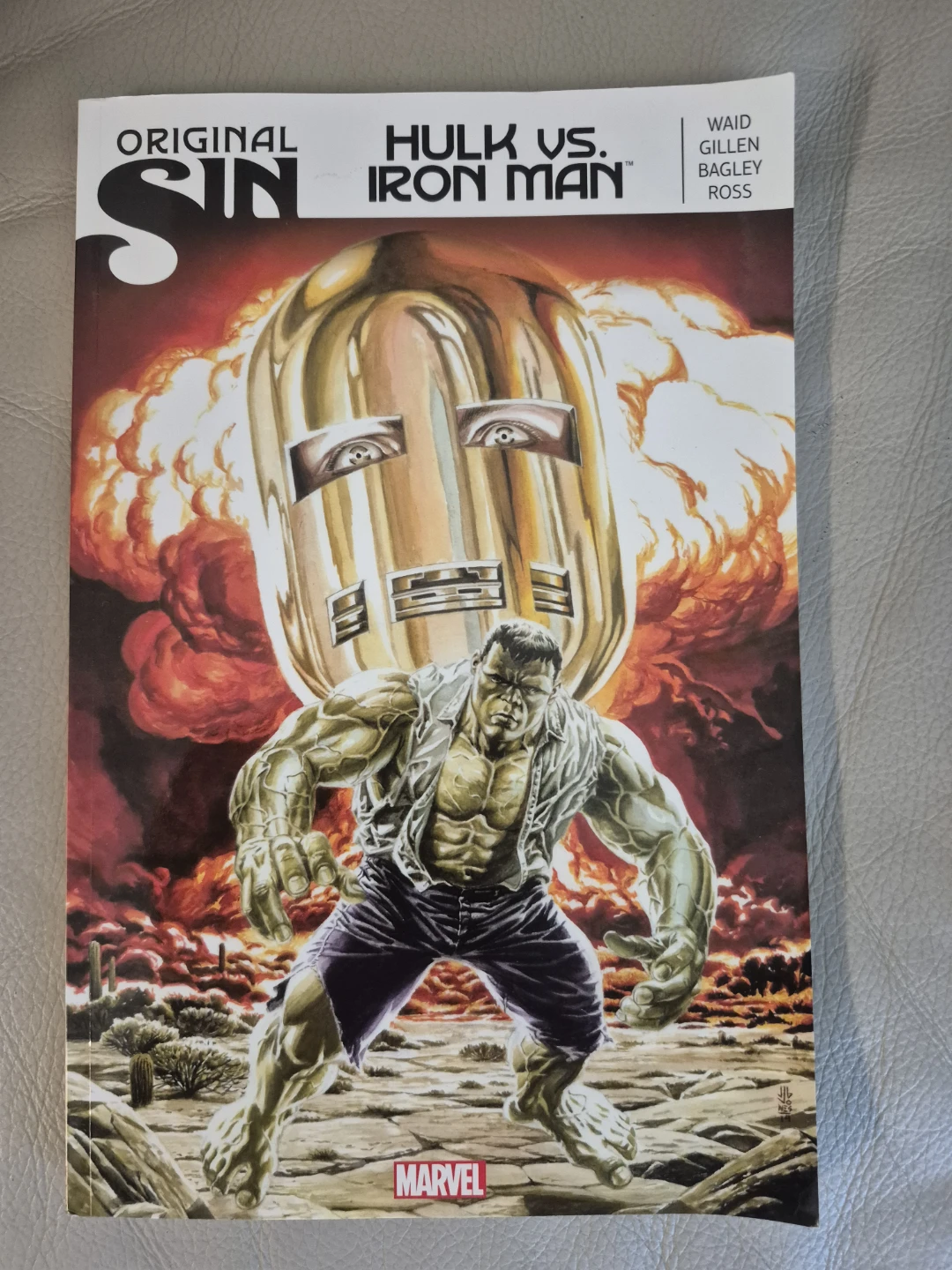 Marvel Original Sin: Hulk vs. Iron Man Comic