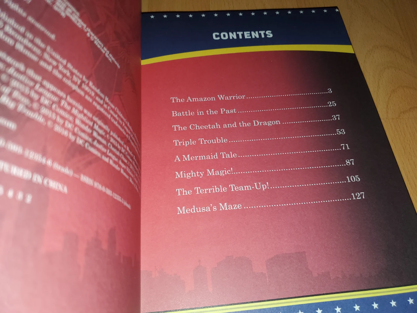 Wonder Woman 5-Minute Stories Book - photo 2