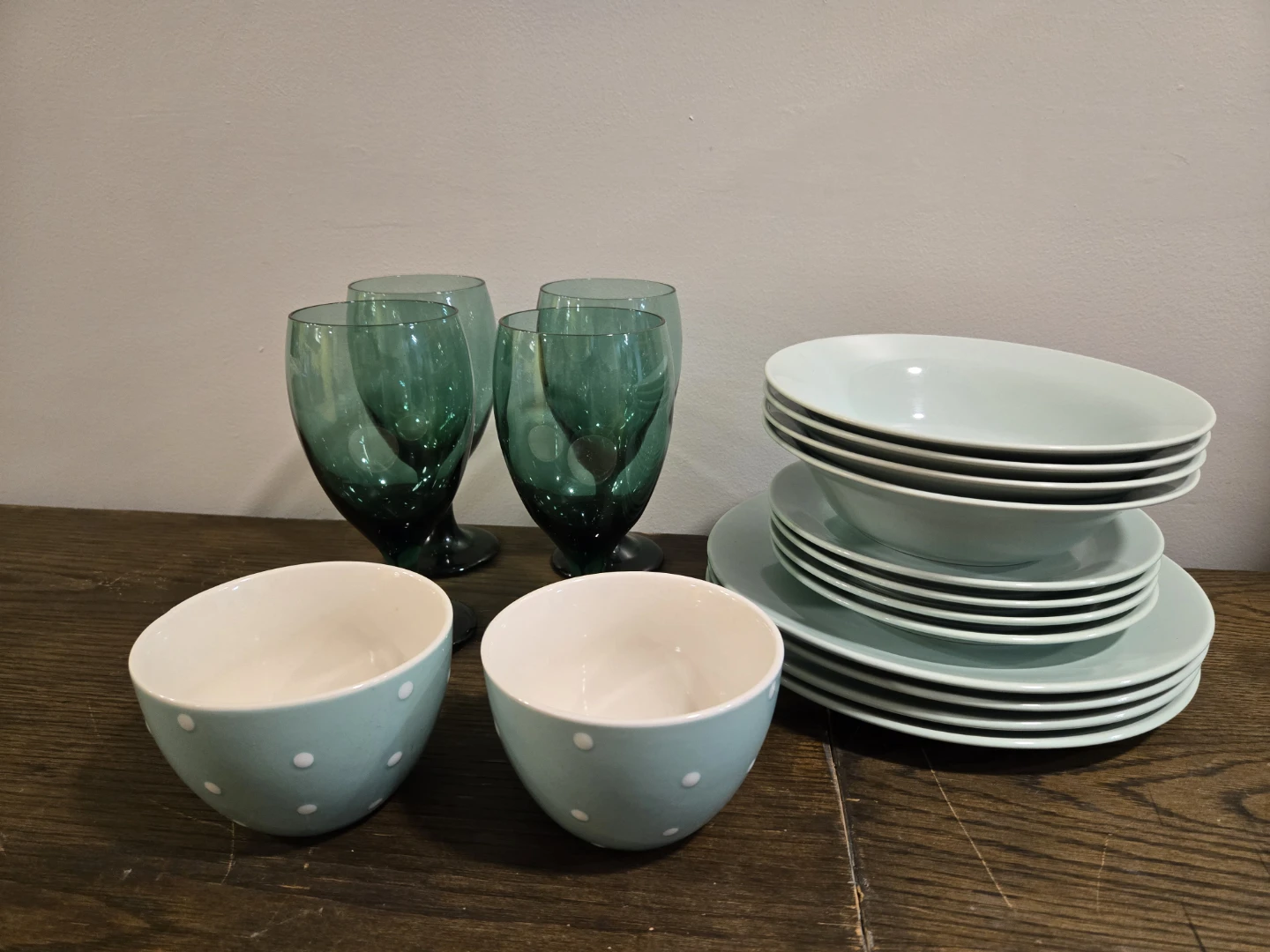 Instagram ready Dinnerware Set with 4  Glasses - photo 3