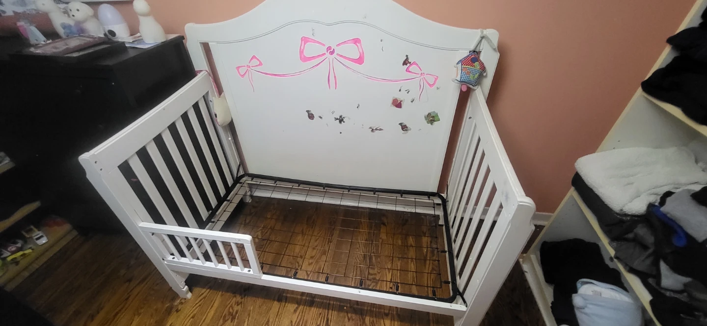 Storkcraft Princess 3-in-1 Convertible Crib - photo 5