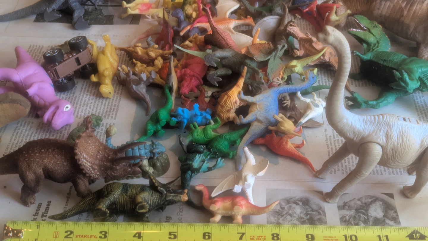 Dinosaur mixed lot 75+ plastic figures toys manipulative - photo 3