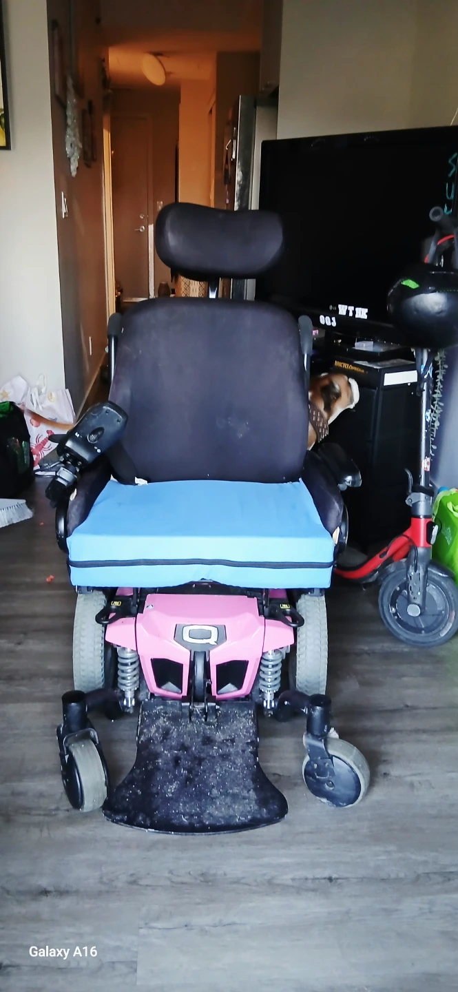 Quantum Power Wheelchair