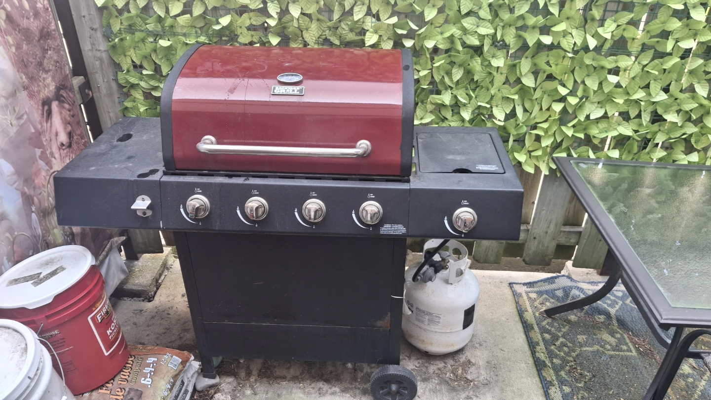 Kenmore Gas Grill with Side Burner - photo 2