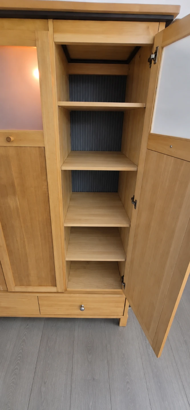 Wooden Wardrobe with Frosted Glass Doors - photo 2