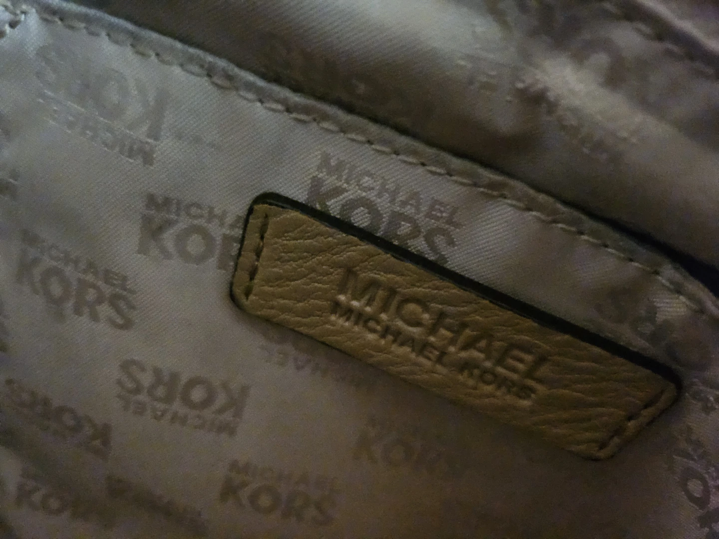 Michael Kors Grey Leather Hobo Handbag - photo 4