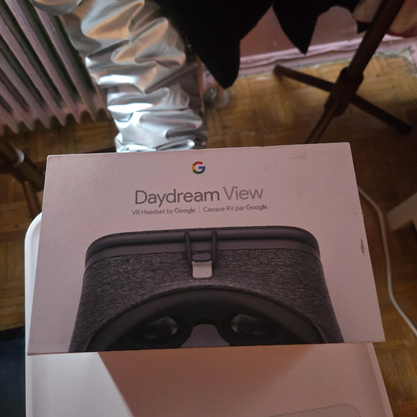 Daydream view headset.new