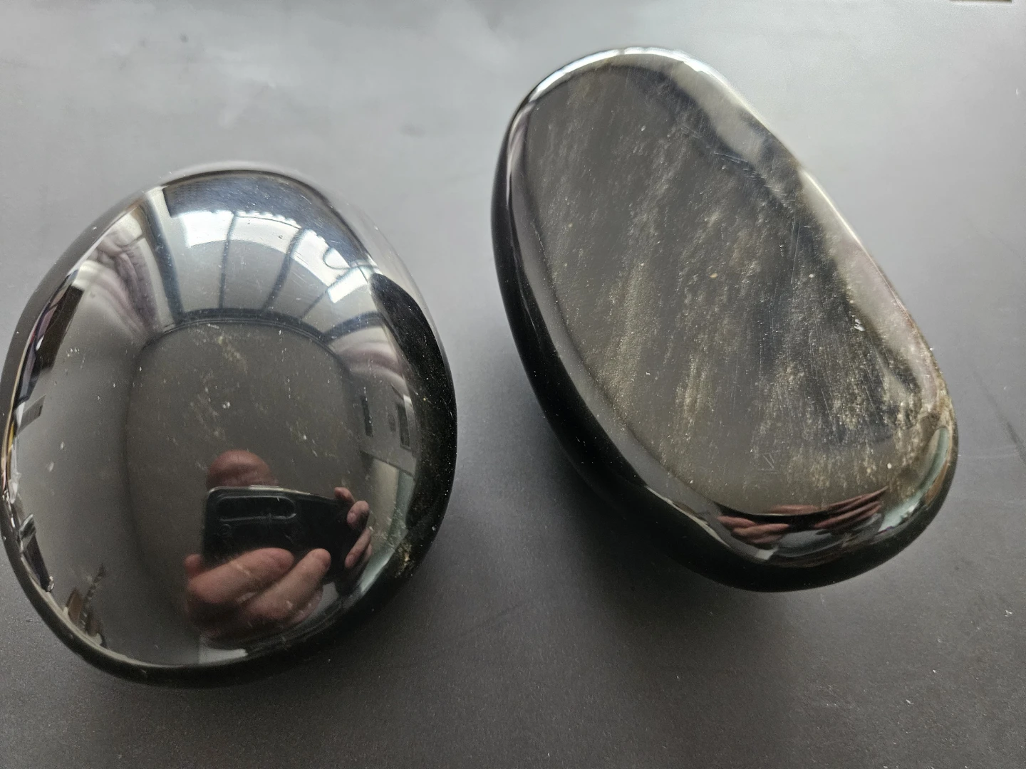 Black obsidian palm stone - photo 4