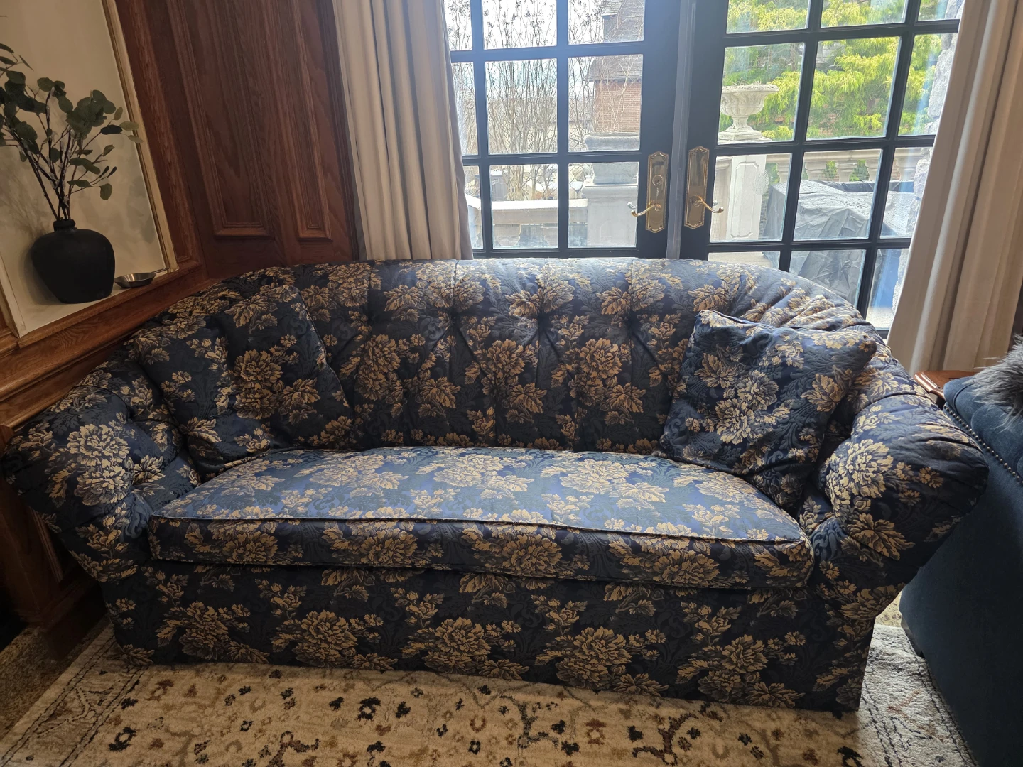 Floral Print Sofa with Decorative Pillow