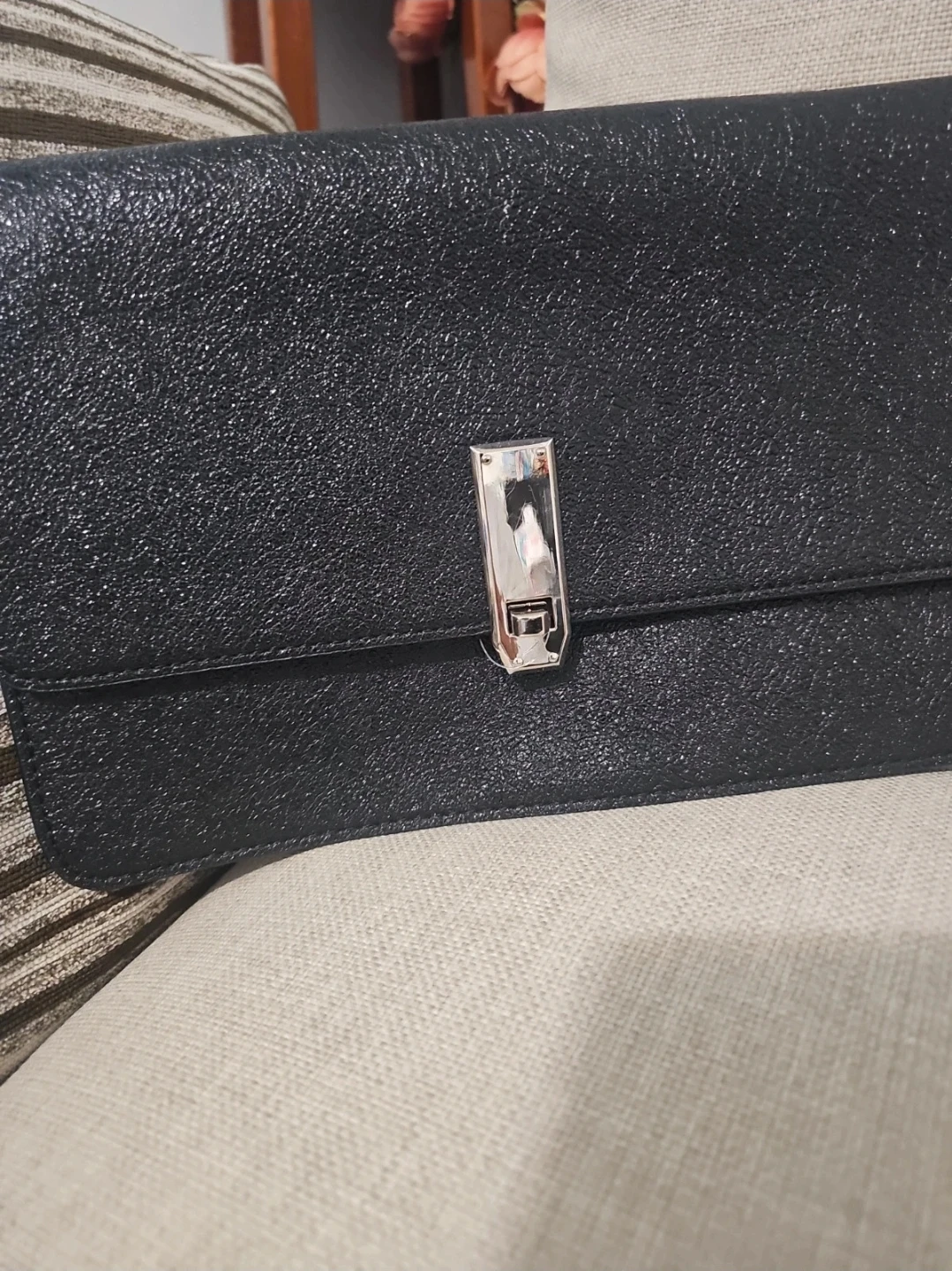 Express Black Textured Clutch - photo 2