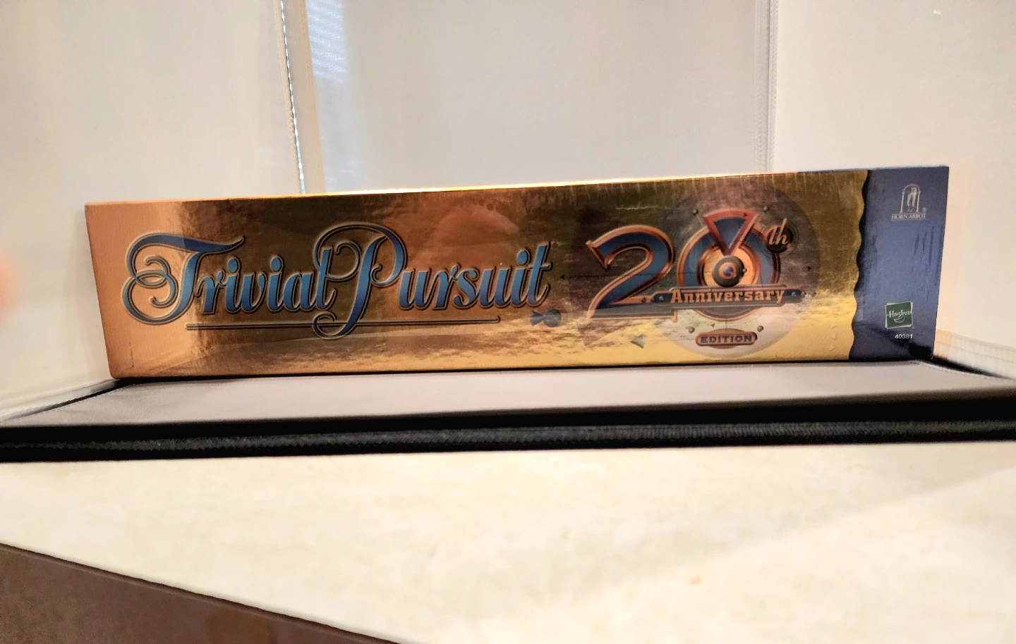 Trivial Pursuit 20th Anniversary Edition - photo 3