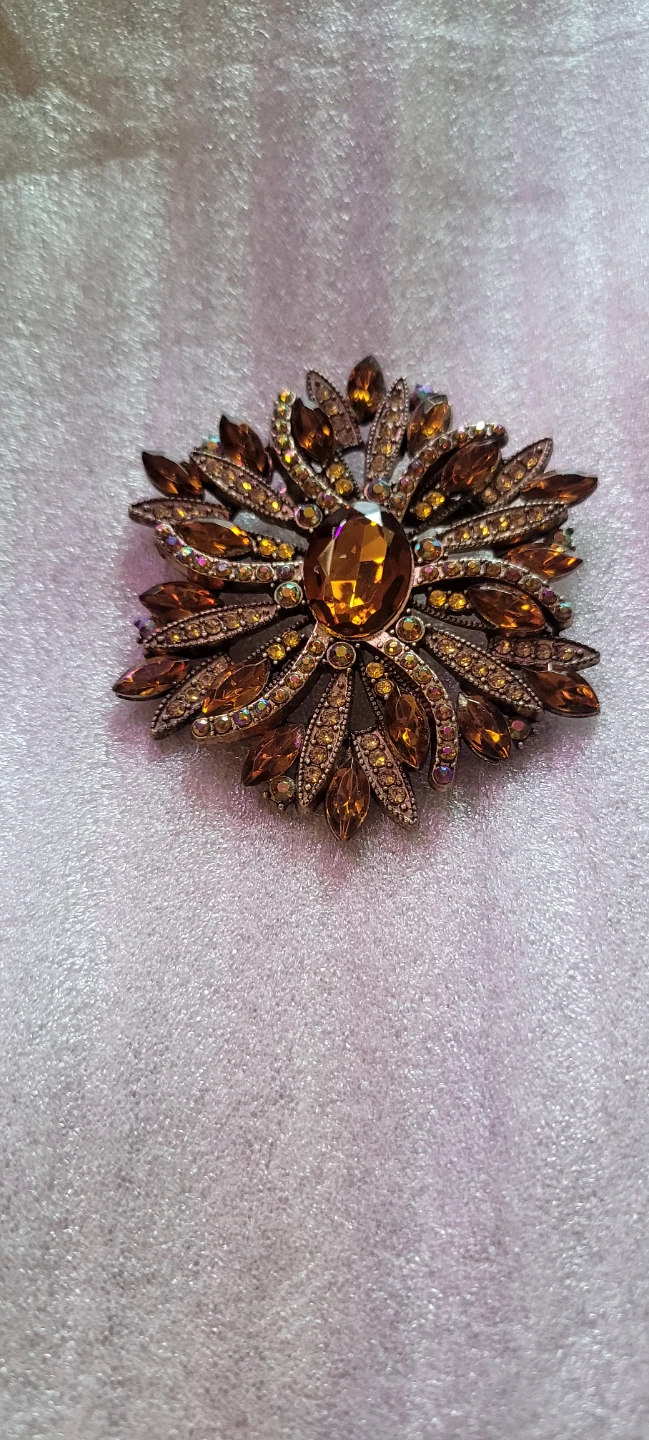 Brown and gold rhinestone flower brooch