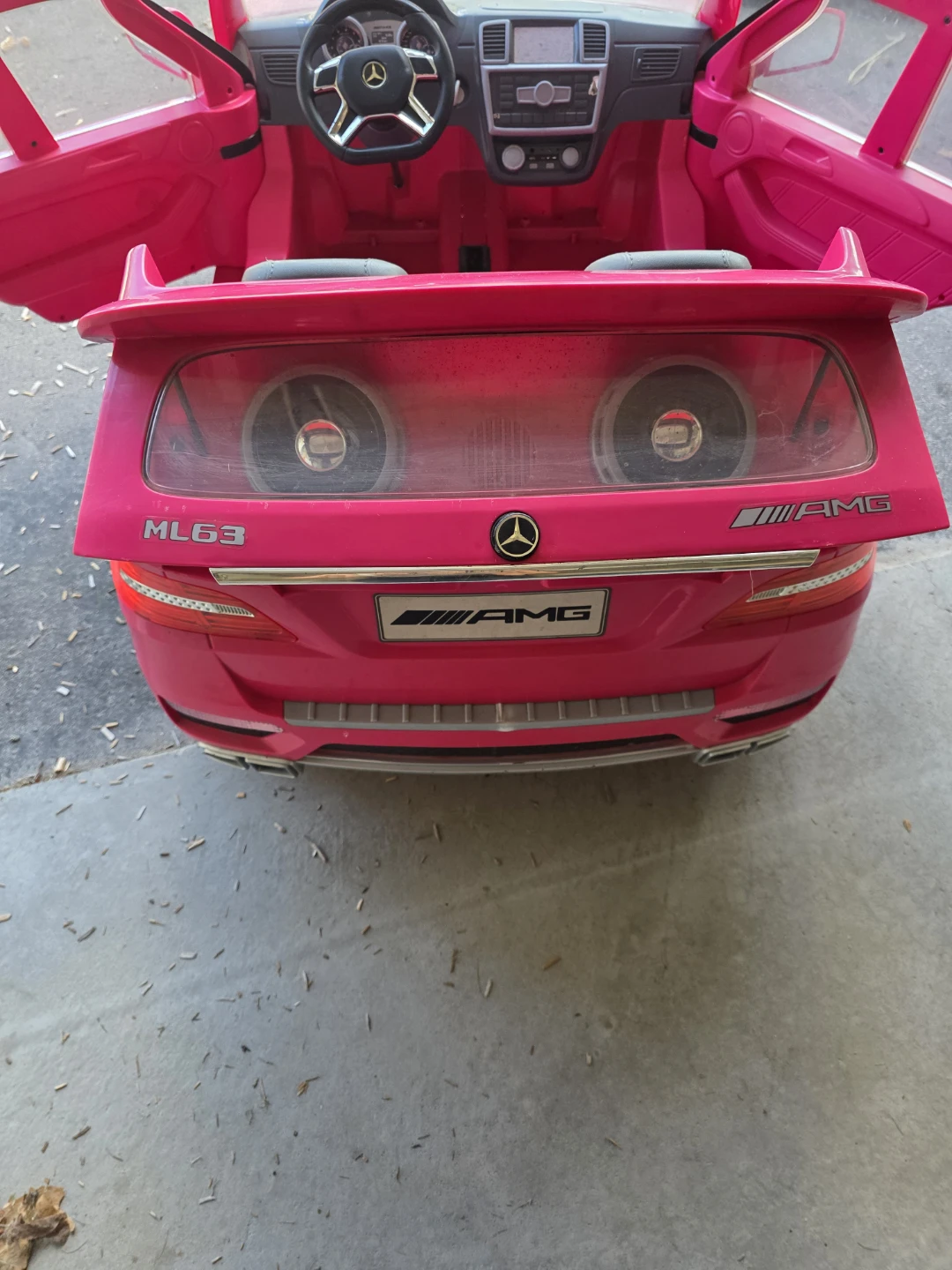 Pink Mercedes-Benz ML63 Ride-On Car - photo 5