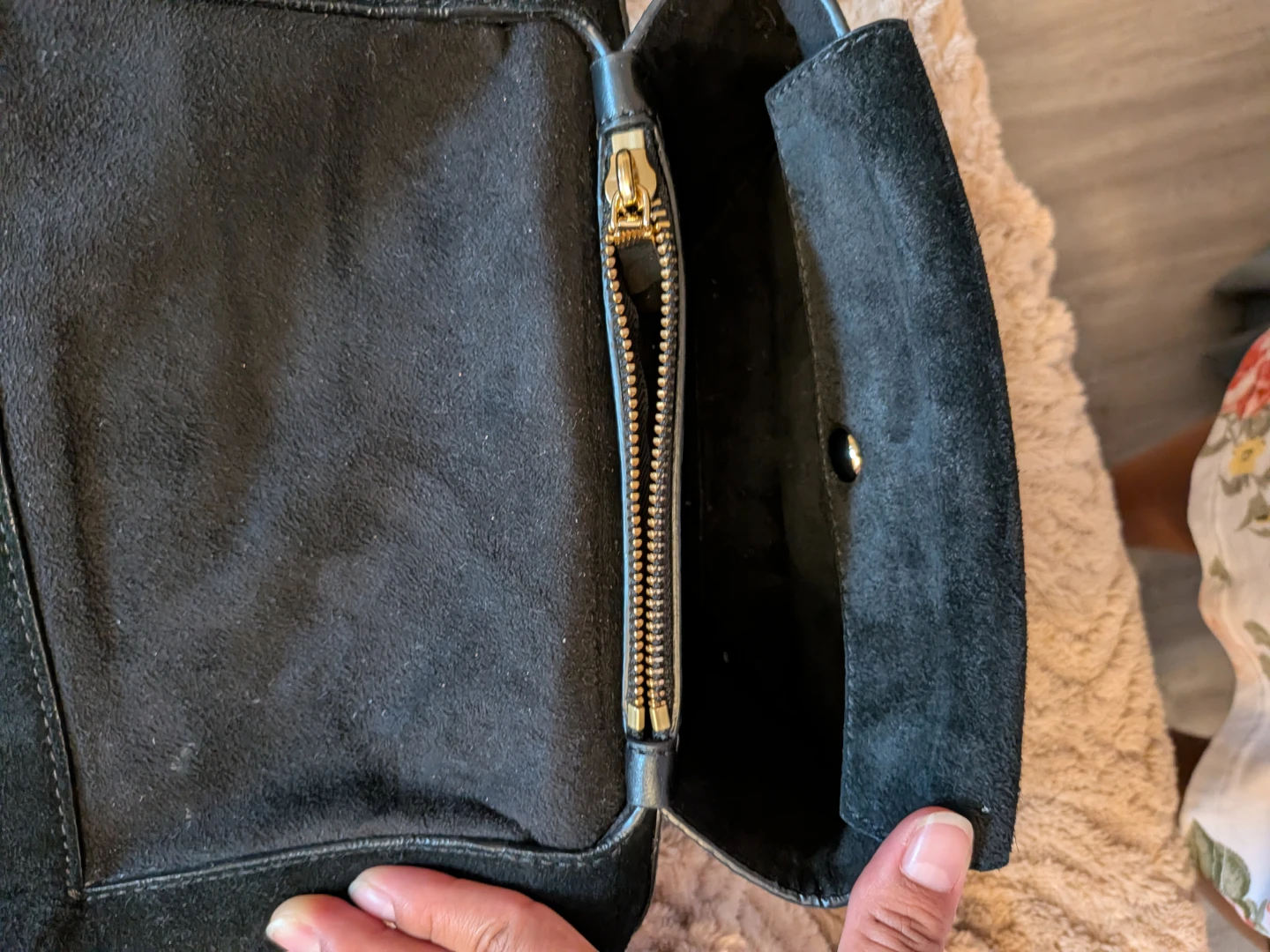 Michael Kors Black Leather & Suede Shoulder Bag - photo 2