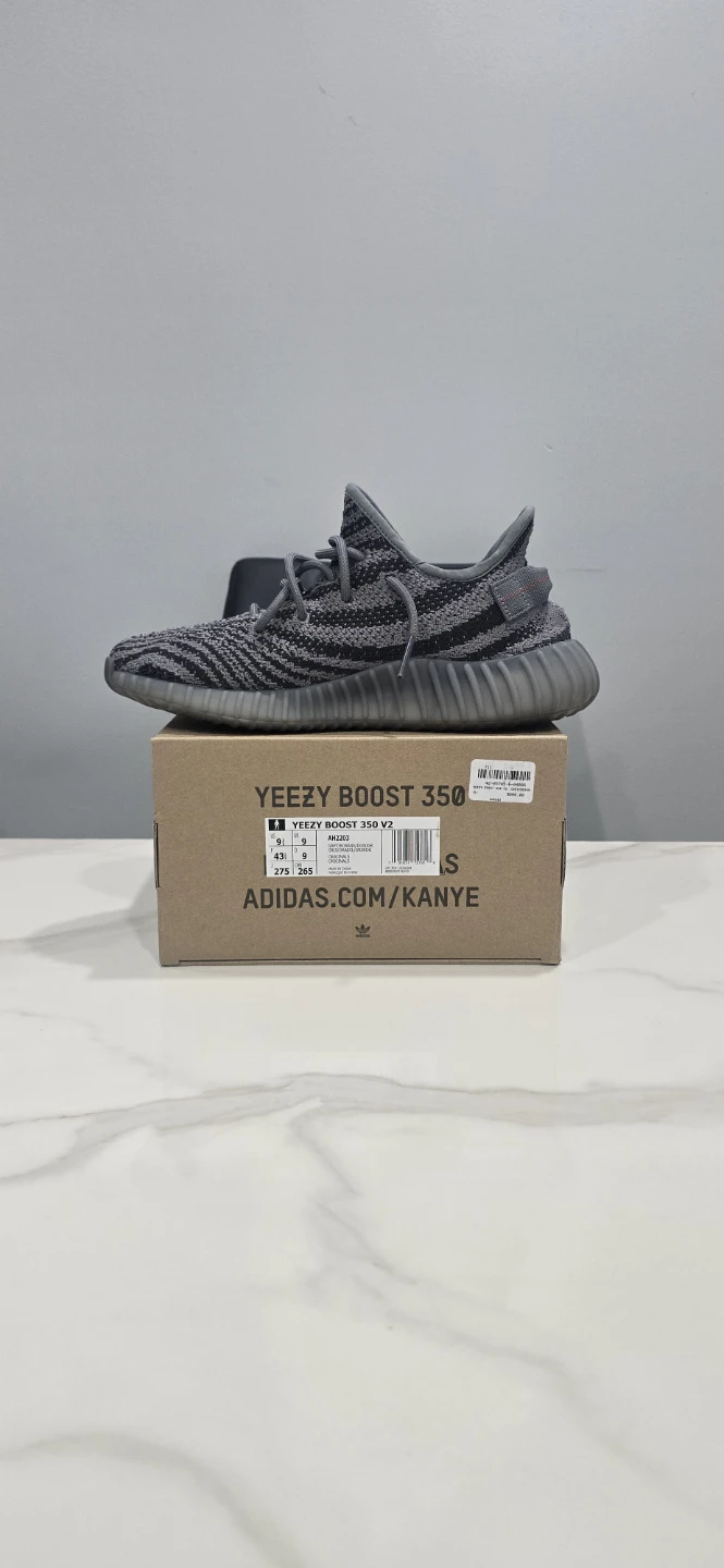Adidas Yeezy 350 V2 Beluga 2.0 size 9.5 - photo 3