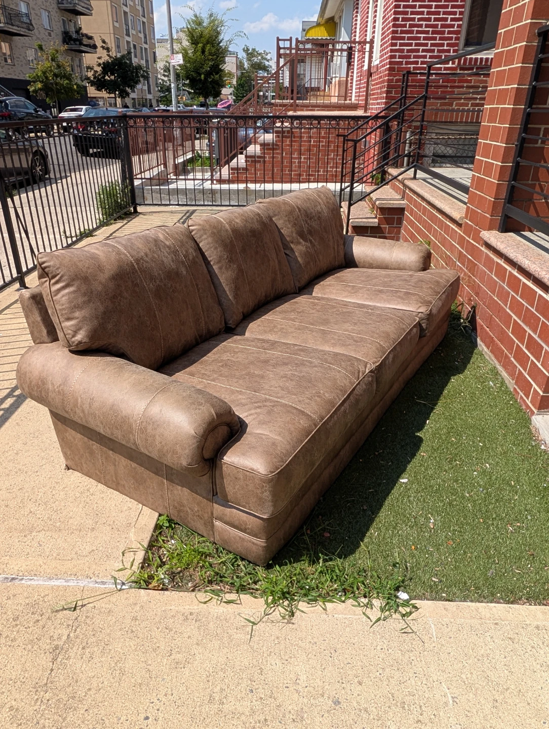 Tan full-size faux leather microfiber sofa - photo 3