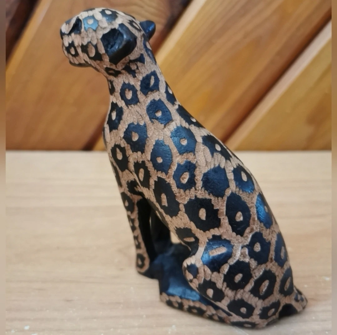 Vintage Hand Carved Wooden Leopard Figurine - photo 4