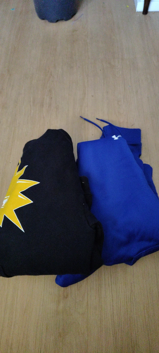 Under Armour Blue Hoodie & Blk Gildan hoodie