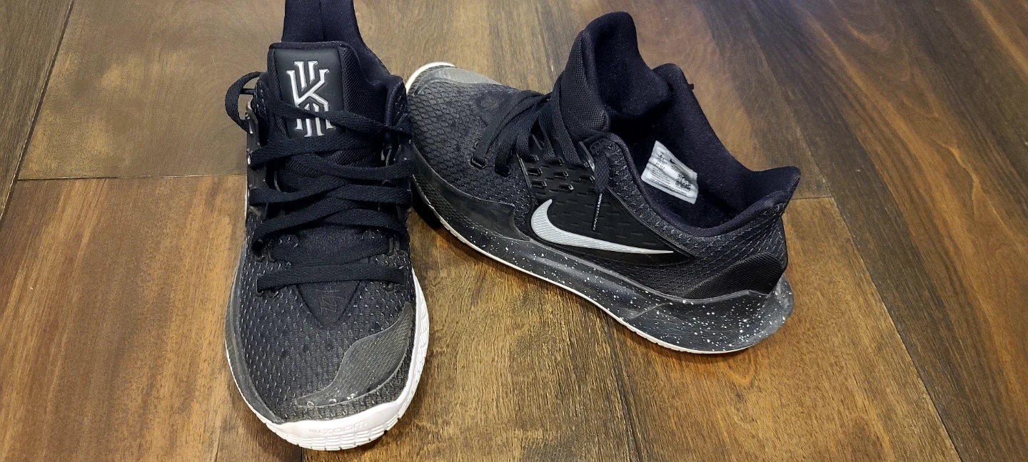 Nike Kyrie Flytrap 4 Men's Basketball Shoes size 9 - photo 3