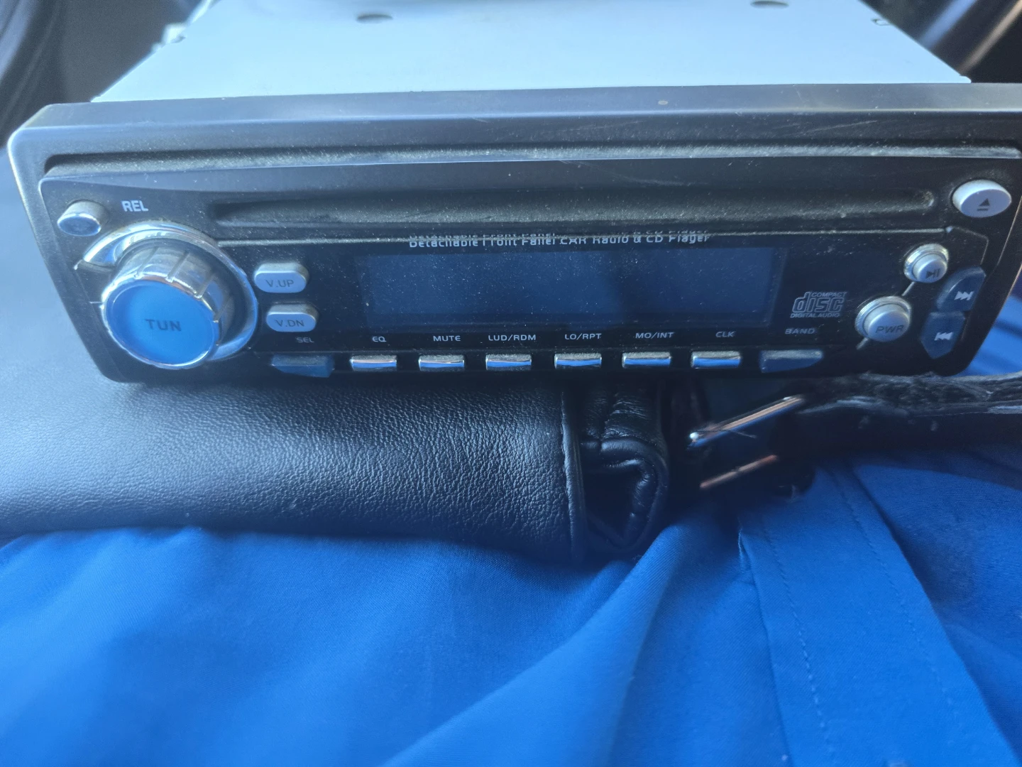 JYT Car Radio & CD Player JY T-C361