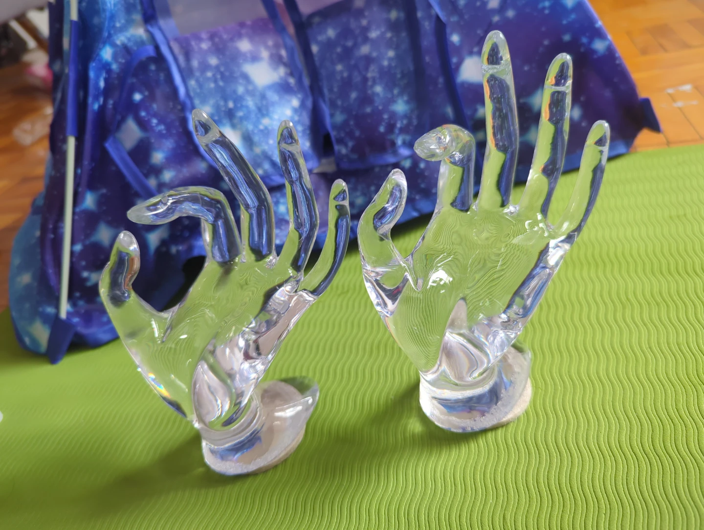 Clear Acrylic Hand Display Stands (Set of 2)