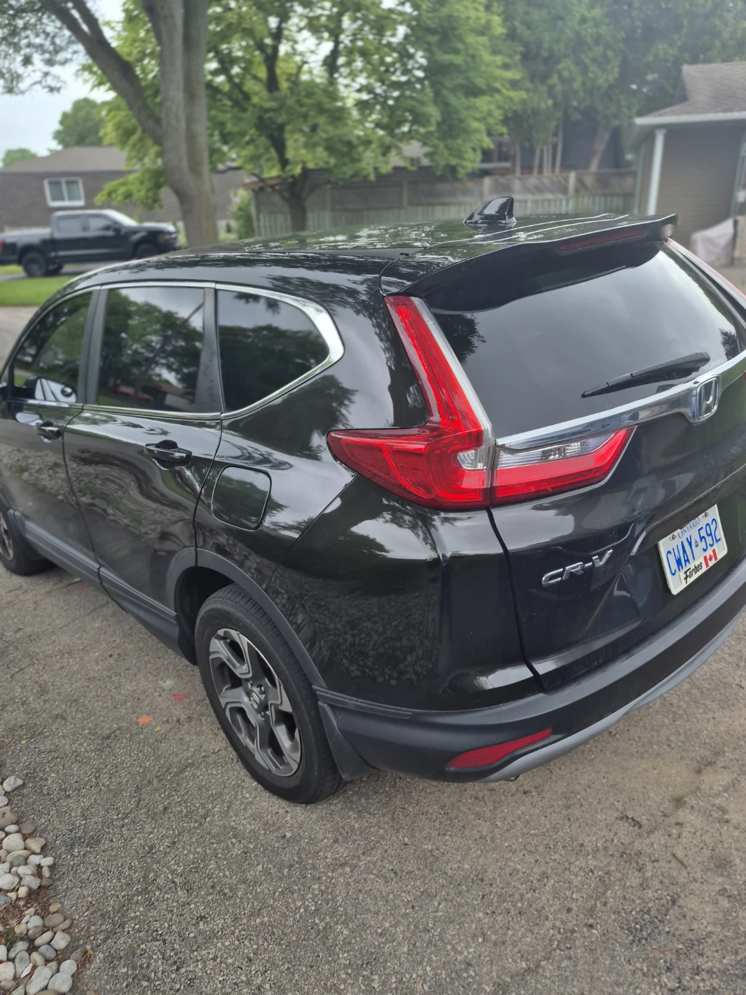 Black Honda CR-V SUV
