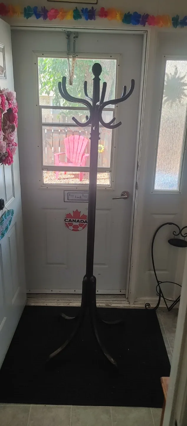 Dark wooden Coat Rack