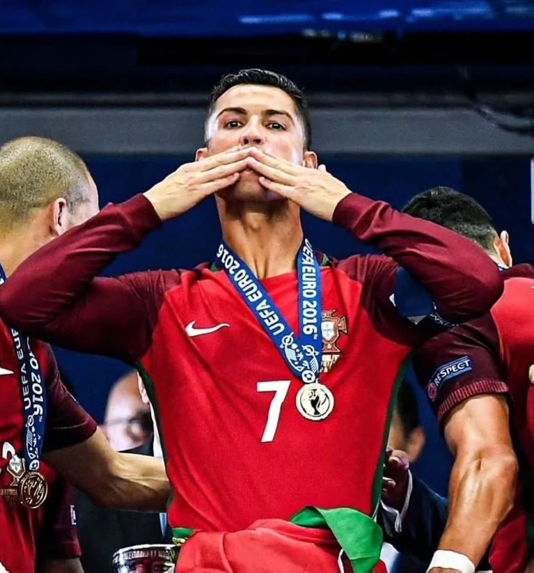 Cristiano Ronaldo #7 Portugal jersey Euro 2016 - photo 2