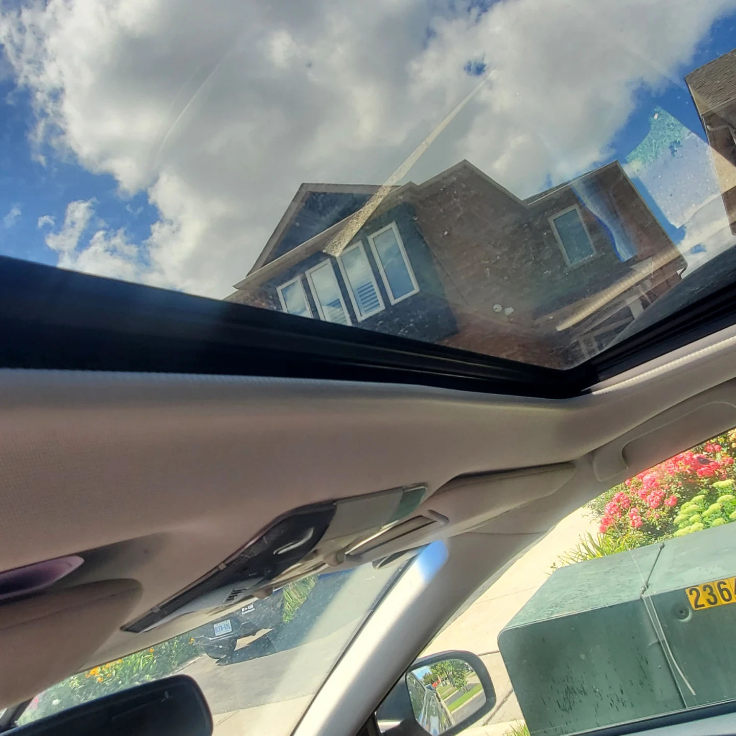 Silver Subaru Outback Wagon - photo 4