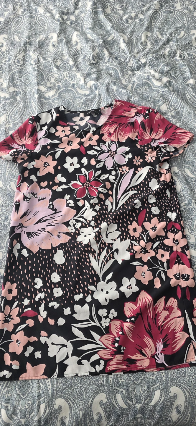 MINKPINK Floral Print T-Shirt Dress Size M
