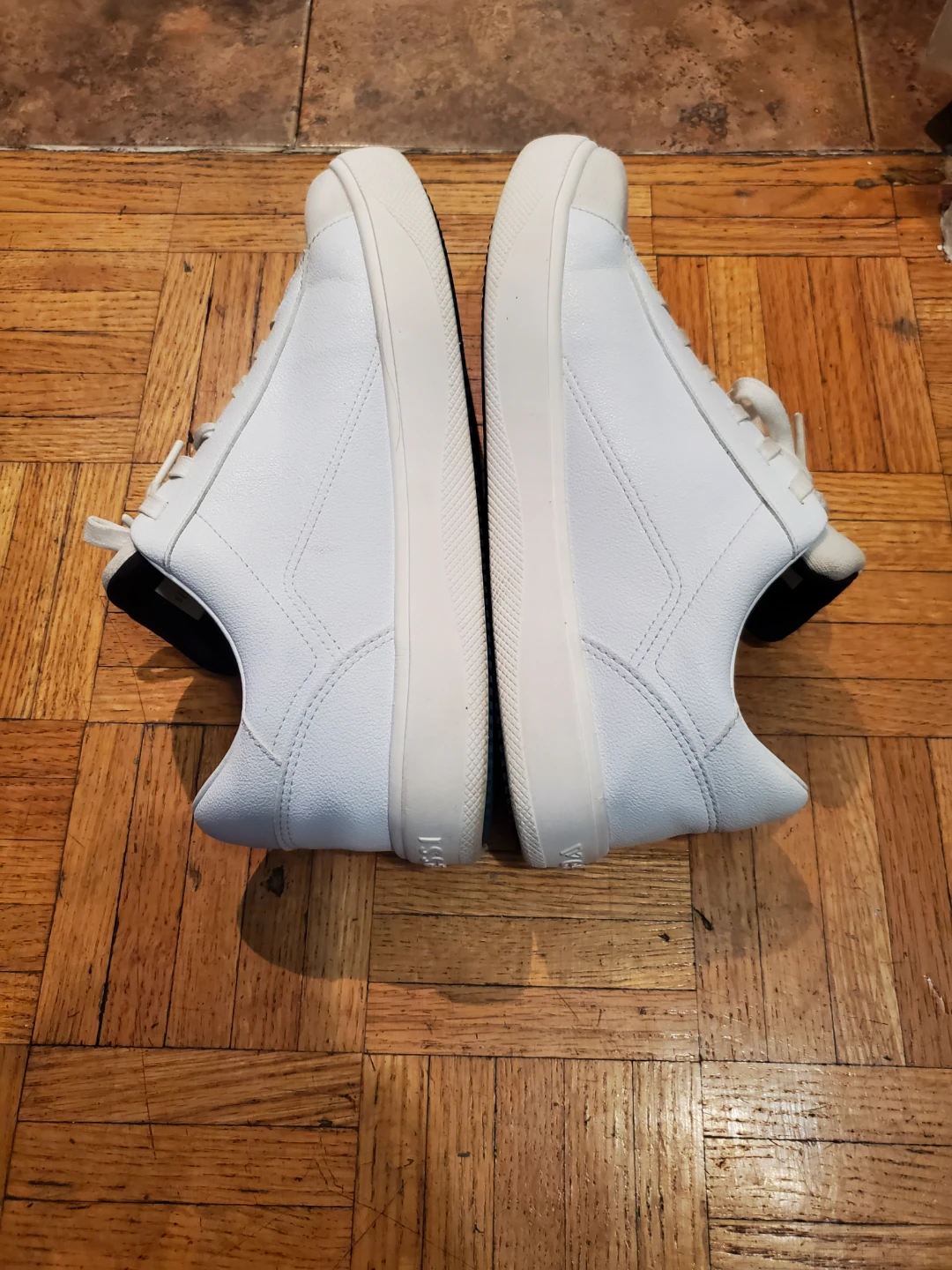 Vessi Shoes Size 9 - photo 5