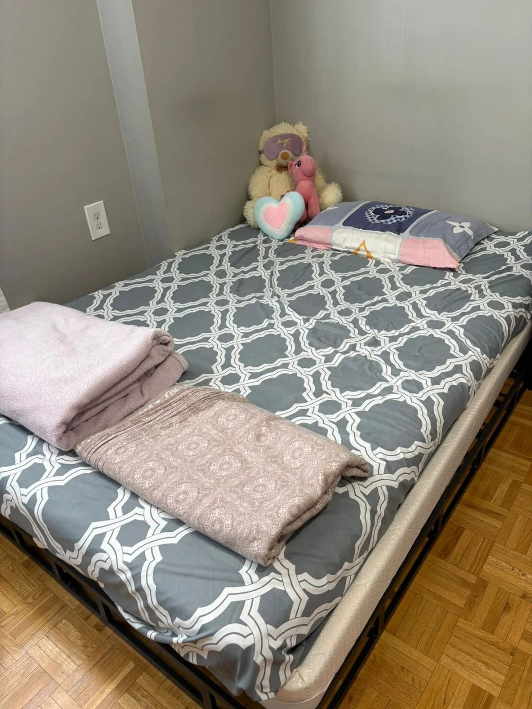 🛏️ Double Bed Frame + Mattress for Sale