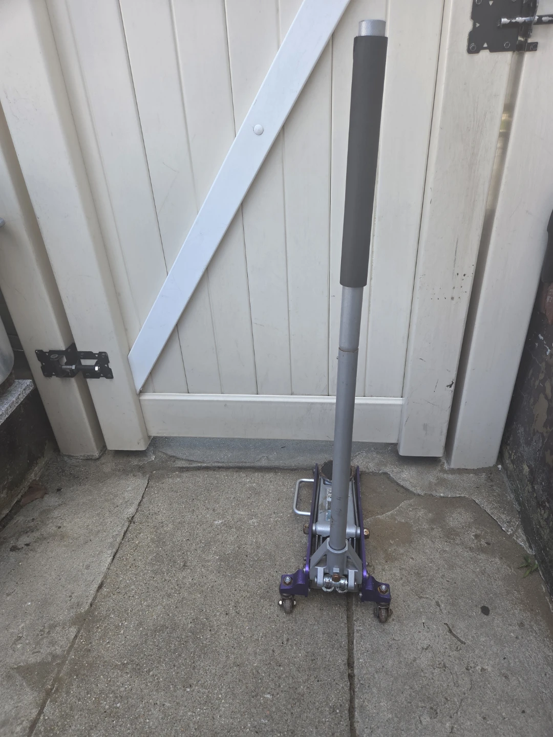 Pittsburgh Racing 1.5 Ton Floor Jack - photo 3