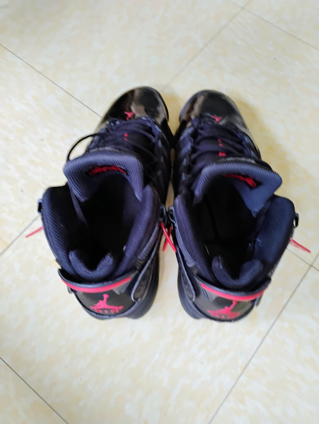 Air Jordan 6 Rings Black Red Sneakers - photo 4
