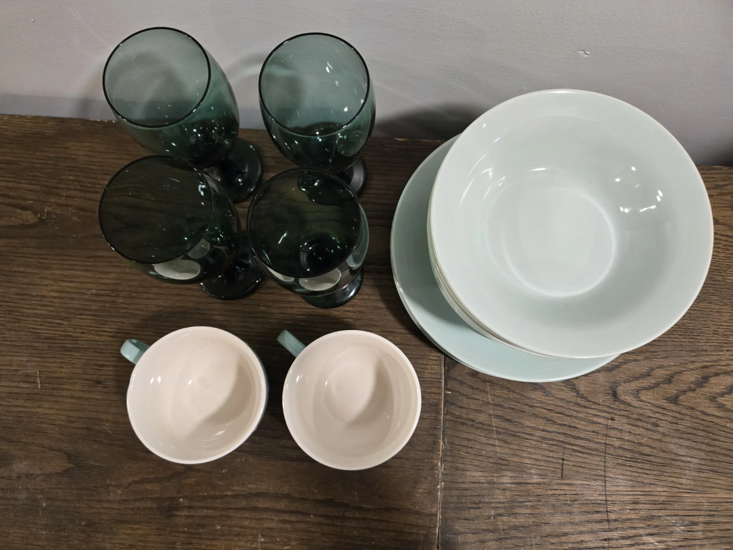Instagram ready Dinnerware Set with 4  Glasses - photo 4
