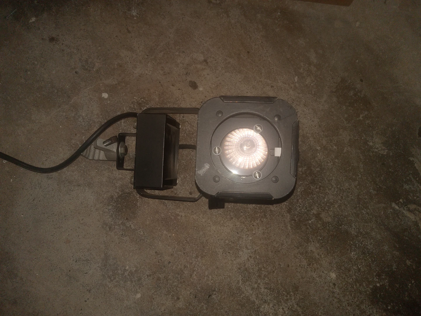 FOUR studio lights.... - photo 5