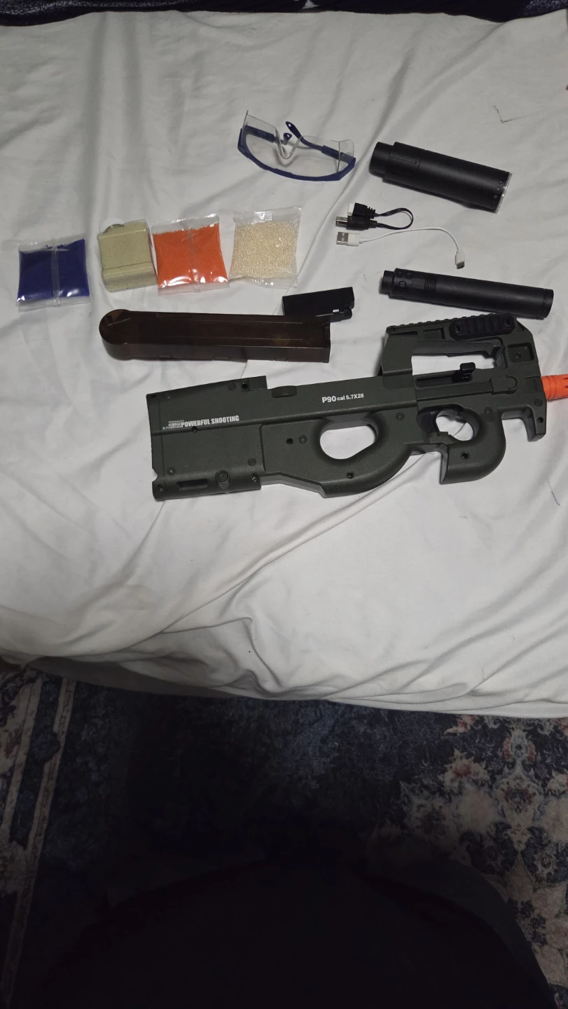 P90 Gel Blaster Toy Gun with Accessories - photo 2