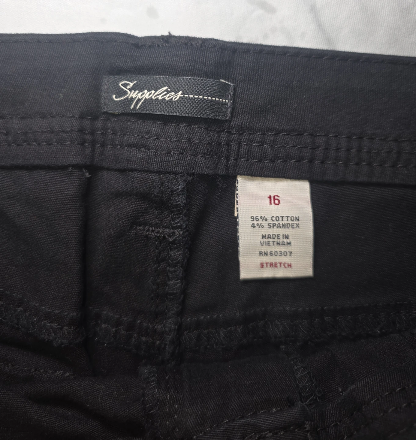 Black Shorts Size 16 in Womens - photo 3