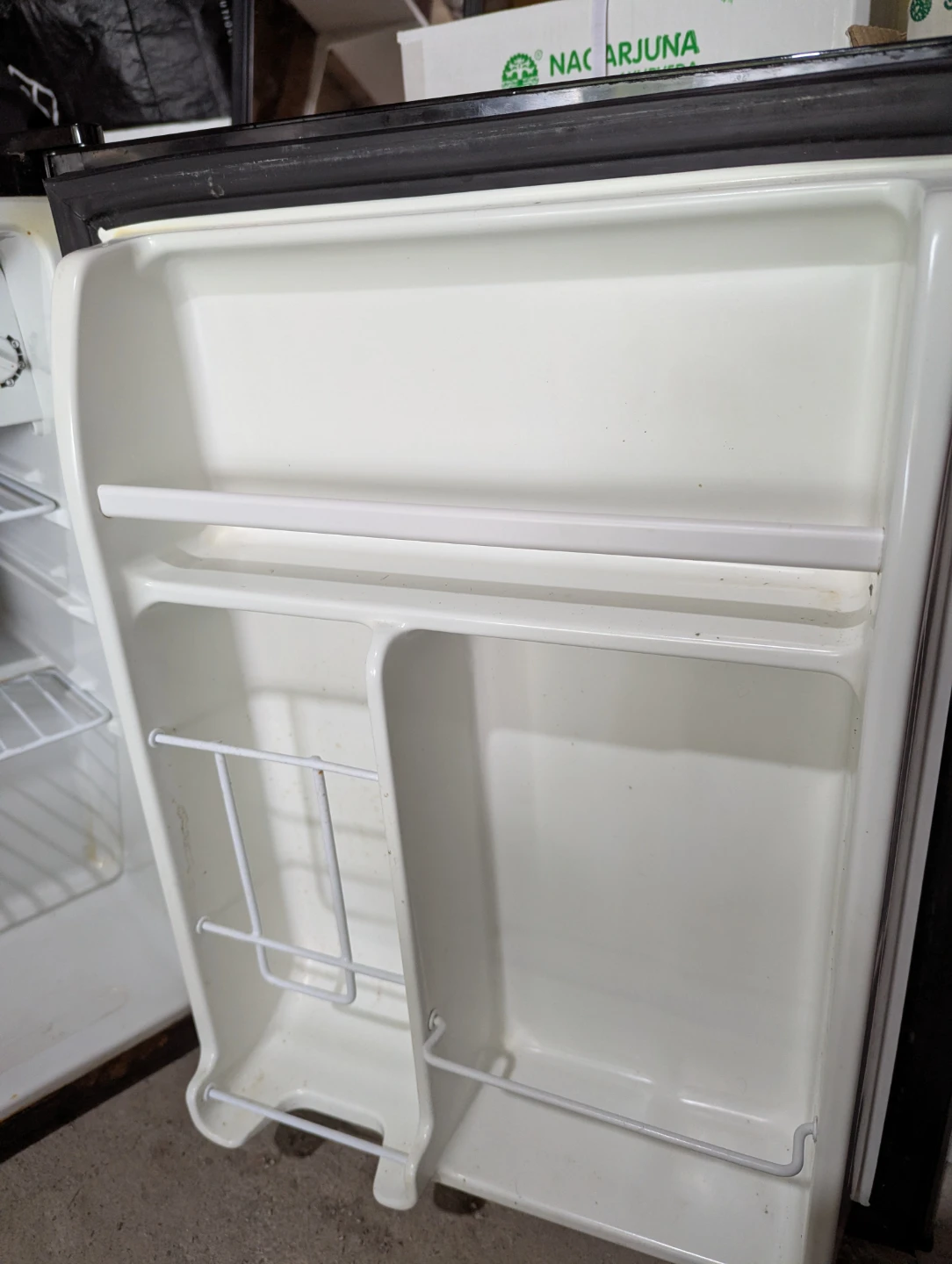 Sanyo Mini Fridge - photo 4