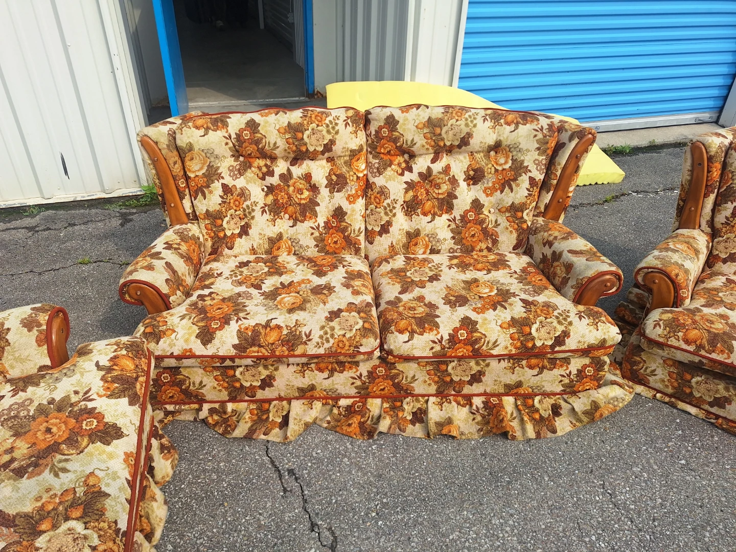 Vintage Floral Sofa and Armchairs Set - photo 2