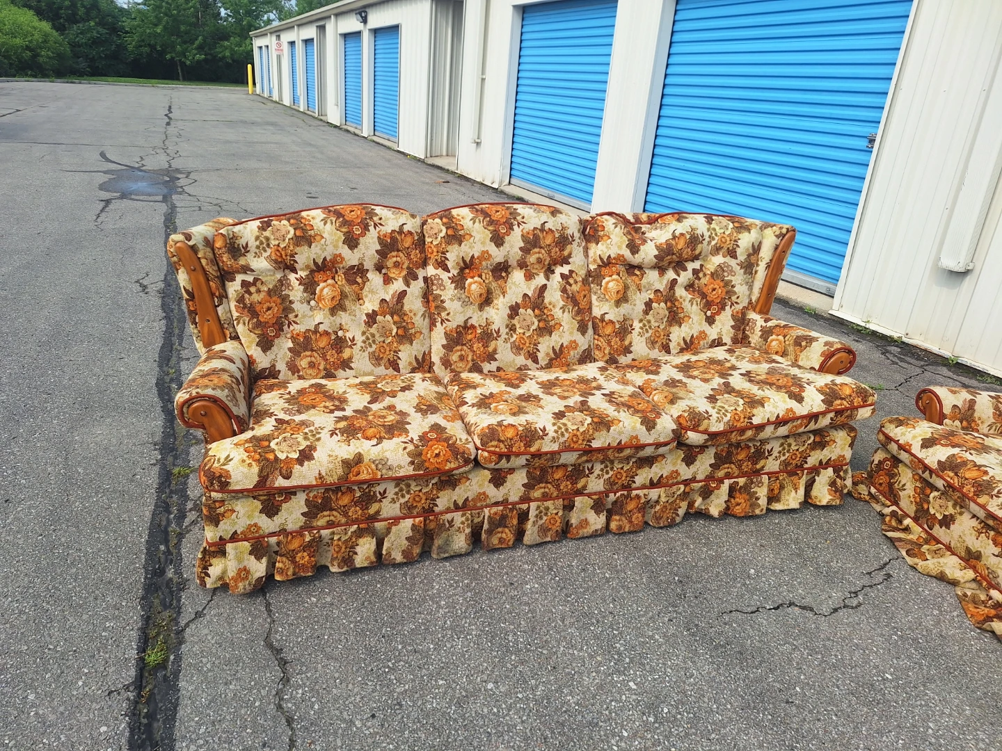 Vintage Floral Sofa and Armchairs Set - photo 4