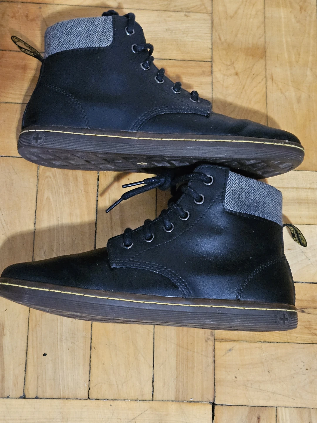 Dr. Martens Size 7.5-8 Black Leather Ankle Boots