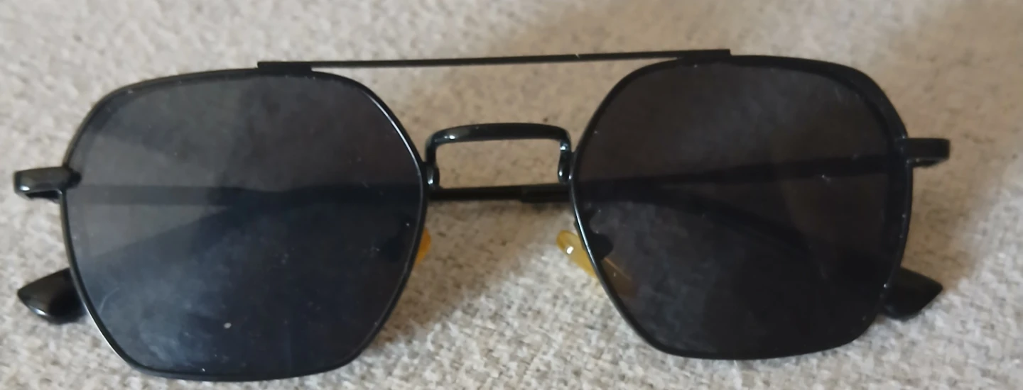 Fendi Sunglasses - photo 3