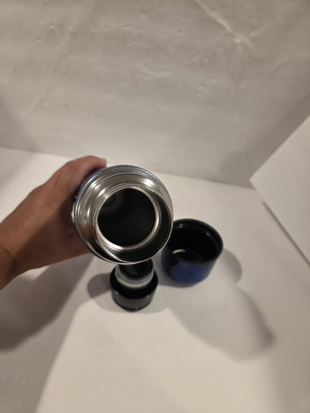 Wyndham Blue Thermos - photo 4