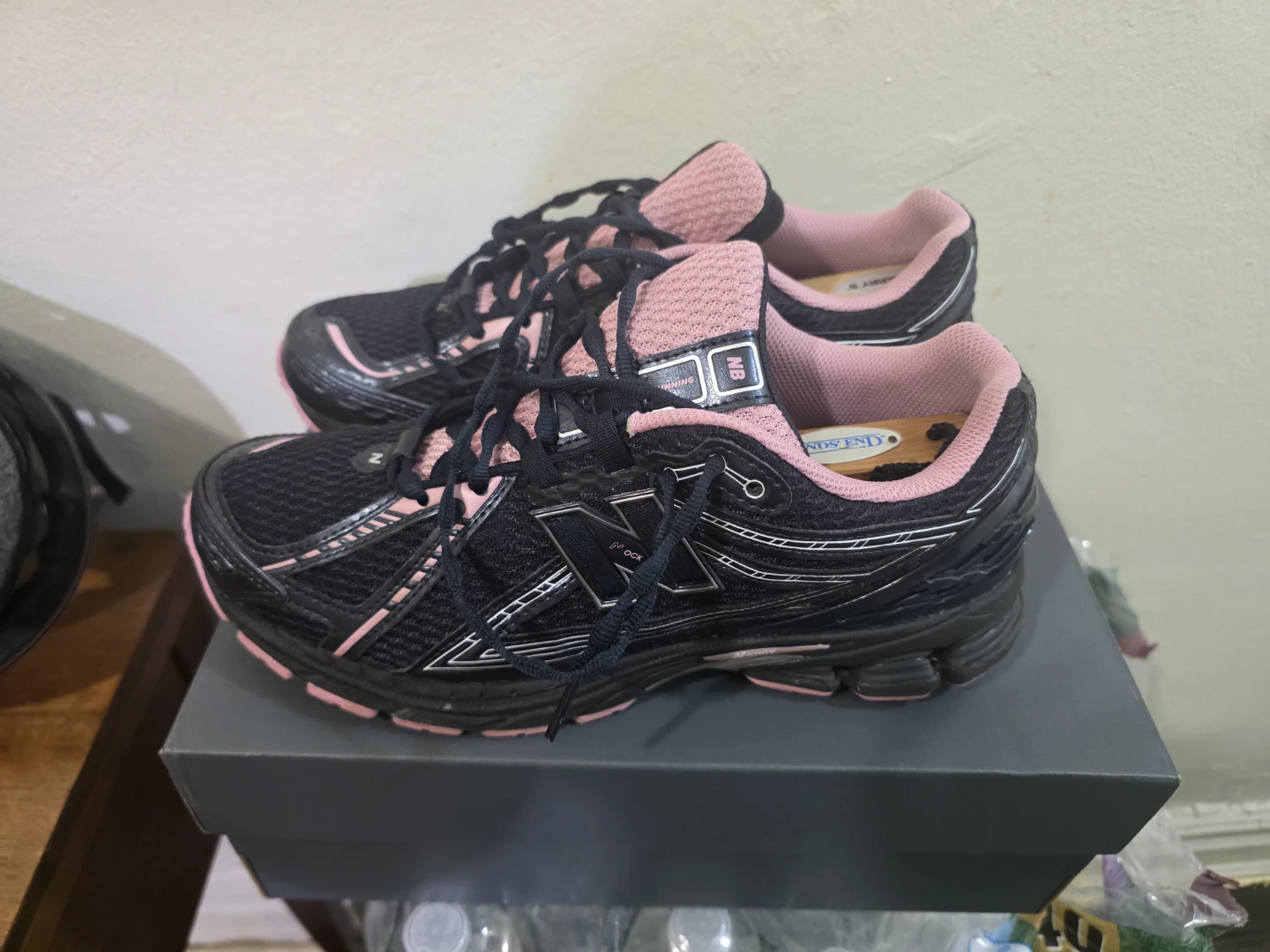 New Balance Running Shoes 1906R Size 10.5 Men - photo 2