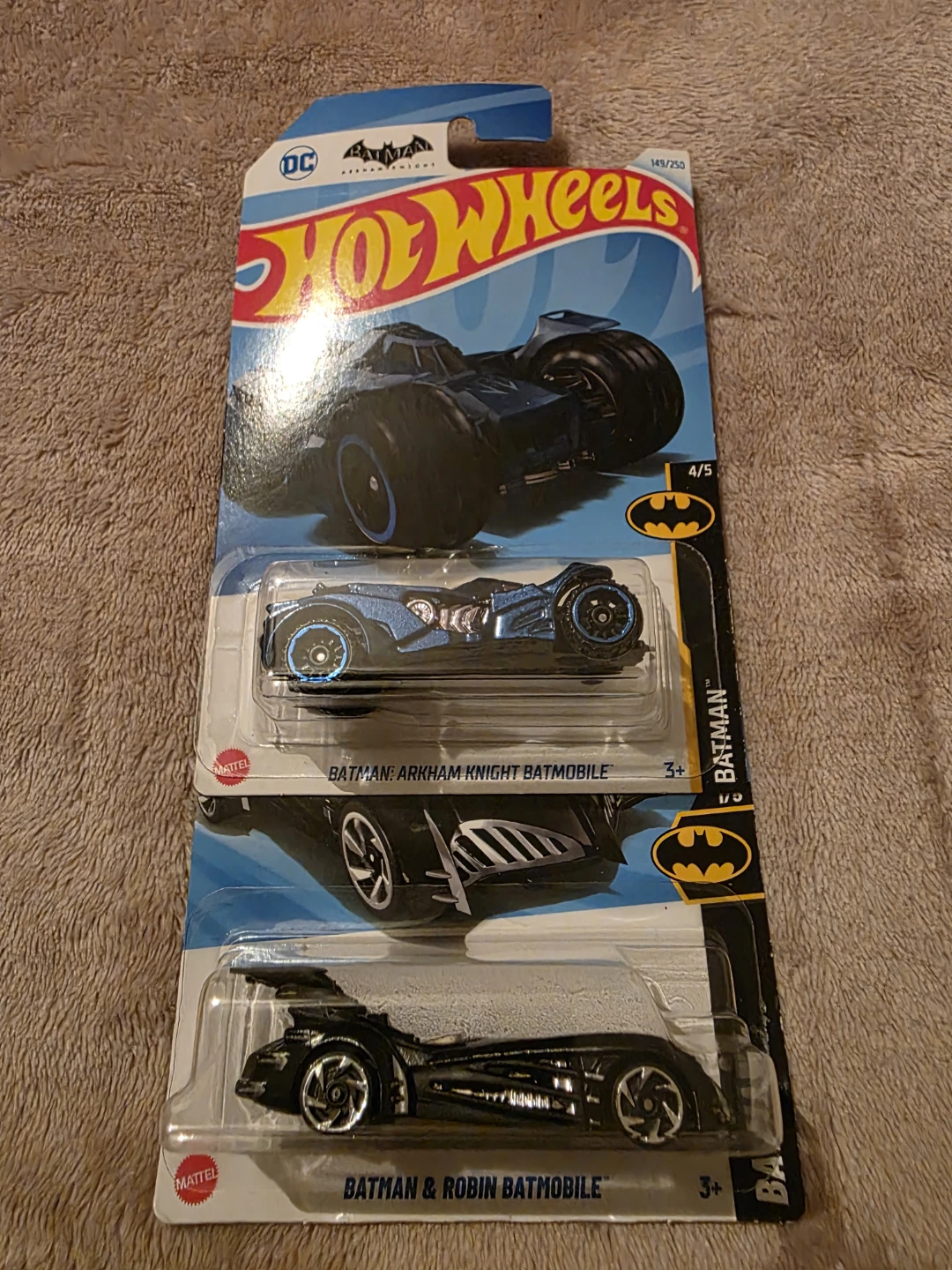 Hot Wheels Batman & Robin Batmobile & Arkham Knight Batmobile - photo 2