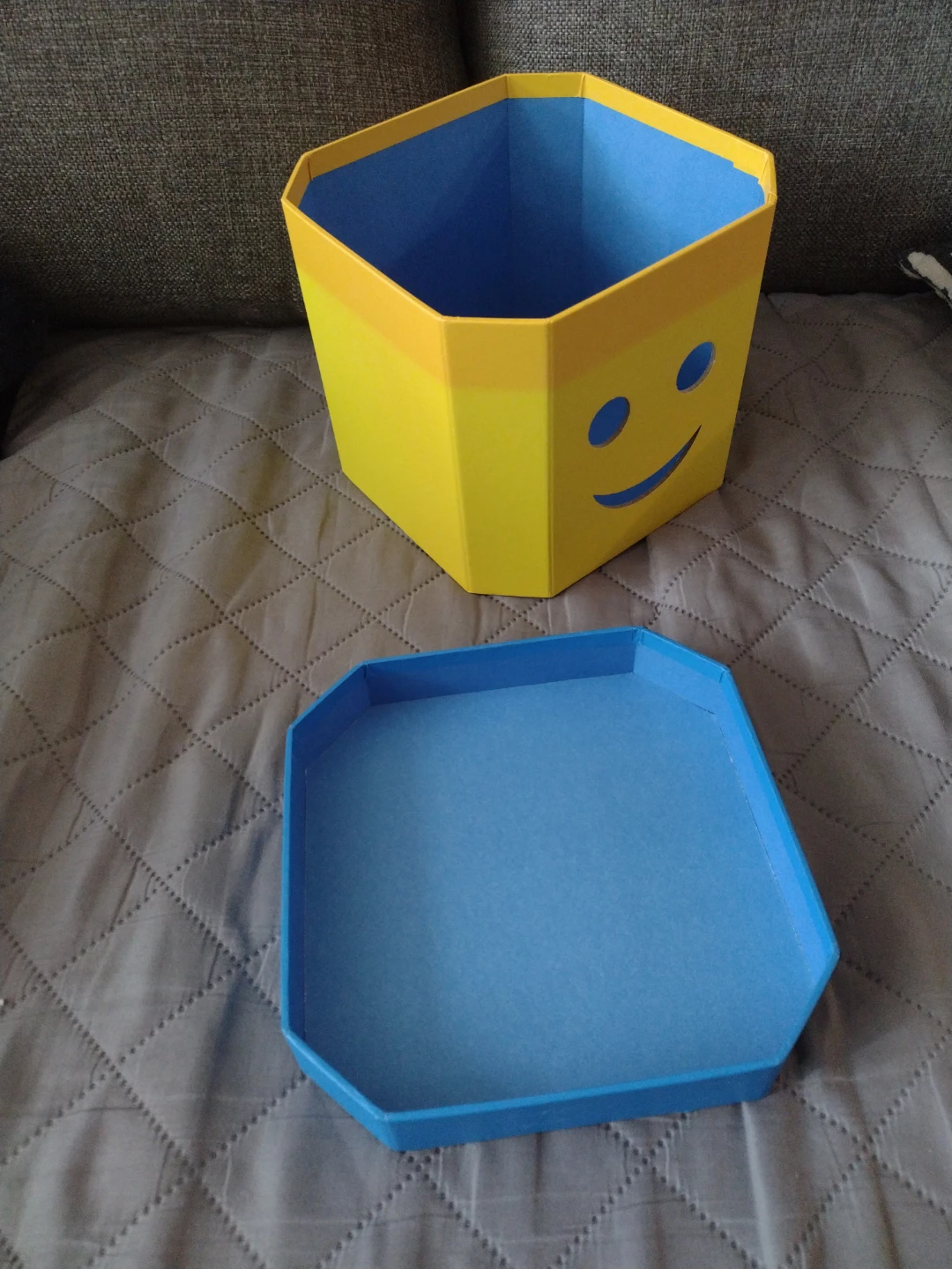 Smiley Face Storage Box - photo 4