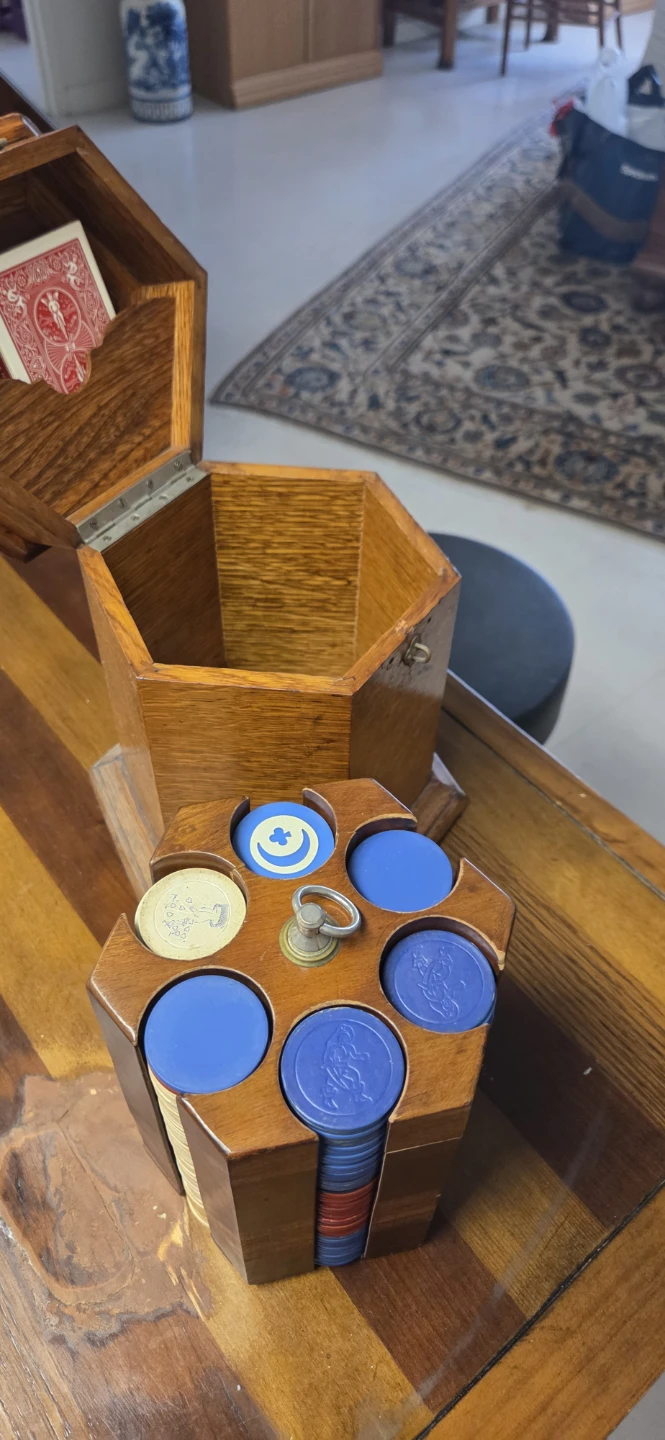 Antique Wooden Poker Chip Holder Case - photo 4